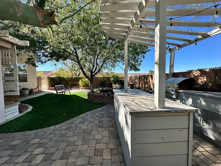 1380 Haven Green Ct — Photo 31