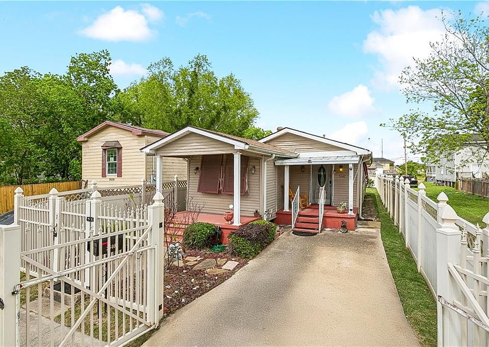 1st image of 2640 Piety St