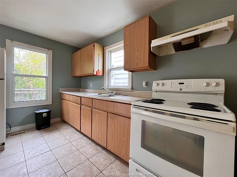 383 Bridge Ave — Photo 7