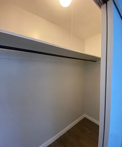Closet in bedroom 2