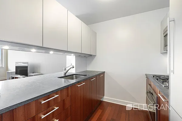 Sold by (Legacy) Elegran | media 3