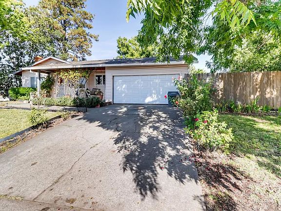 3rd image of 5231 Palm Ave
