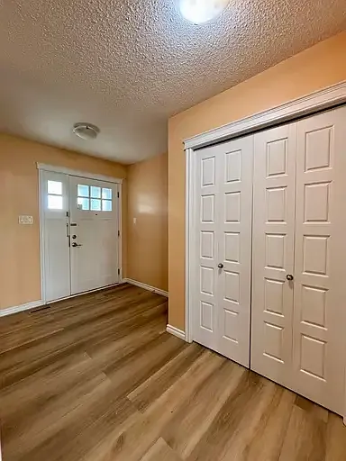3 bed, 2.5 bath, 1850 sqft, $2,495 — Photo 3