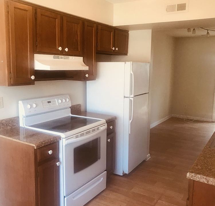 1st image of 1548 Sangaree Cir