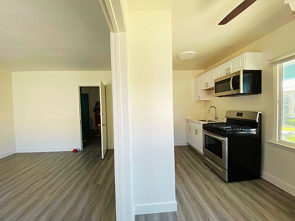 4th image of 1210 N Berendo St #18