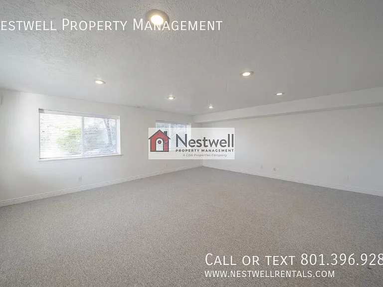 481 E Lana Ct — Photo 42