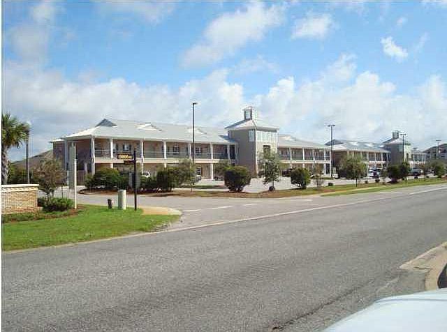 1st image of 3997 Commons Dr W Ste G