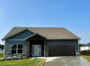 4600 Sparrow Ct, Columbia, MO 65201