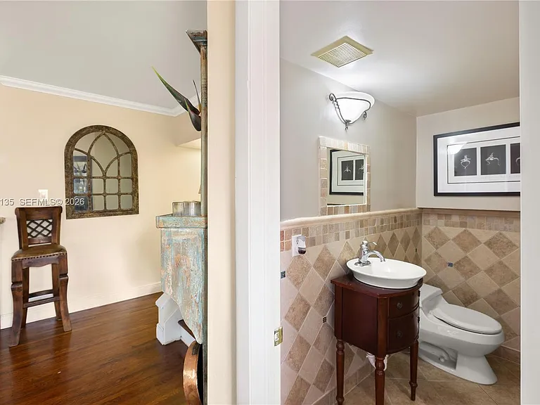 6315 Maynada St — Photo 17