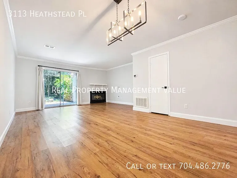 3113 Heathstead Pl — Photo 4