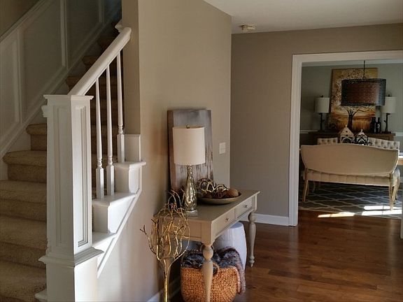 4th image of 4327 Bunker Hill Dr