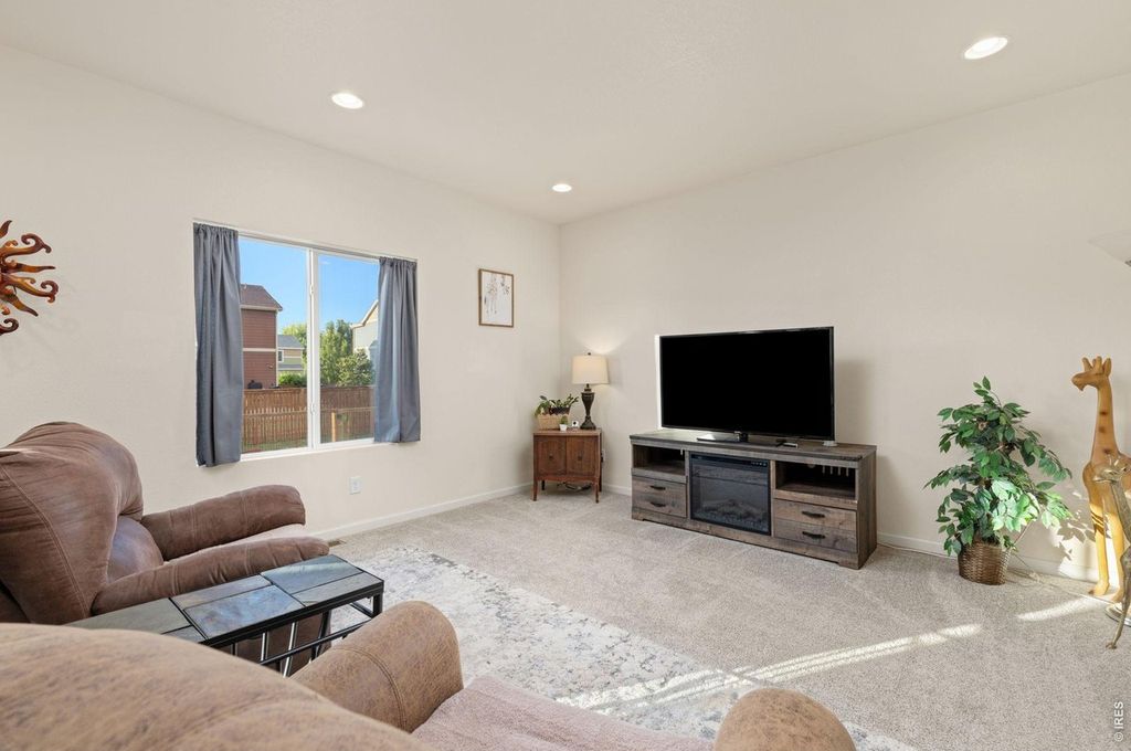 3147 Aries Dr
