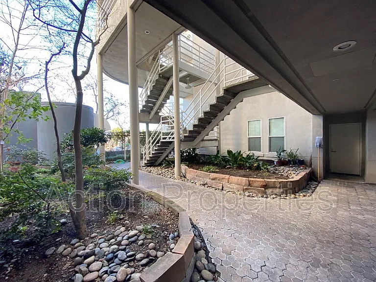 432 High St #101 — Photo 28