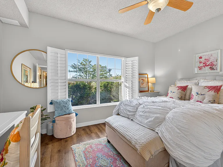 2080 Shamrock Dr — Photo 18