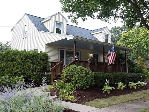 2nd image of 930 Davis Ave