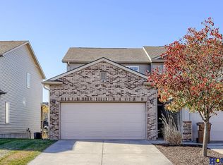 1219 Turtle Creek Rd, Lincoln, NE 68521