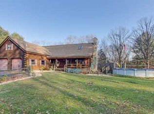 22 Parksville Rd, Pleasant Valley, NY 12569