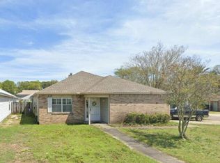 975 Southern Oaks Ct, Fort Walton Beach, FL 32547