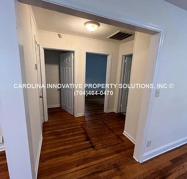 2824 Phillips Ave — Photo 13