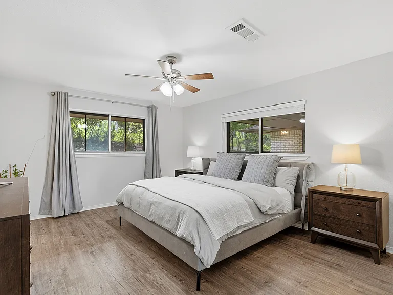 412 E Northgate Dr — Photo 19