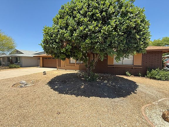 4th image of 10026 W Desert Hills Dr