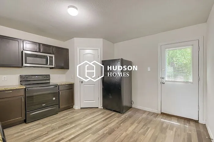 1509 Fairway Dr — Photo 5
