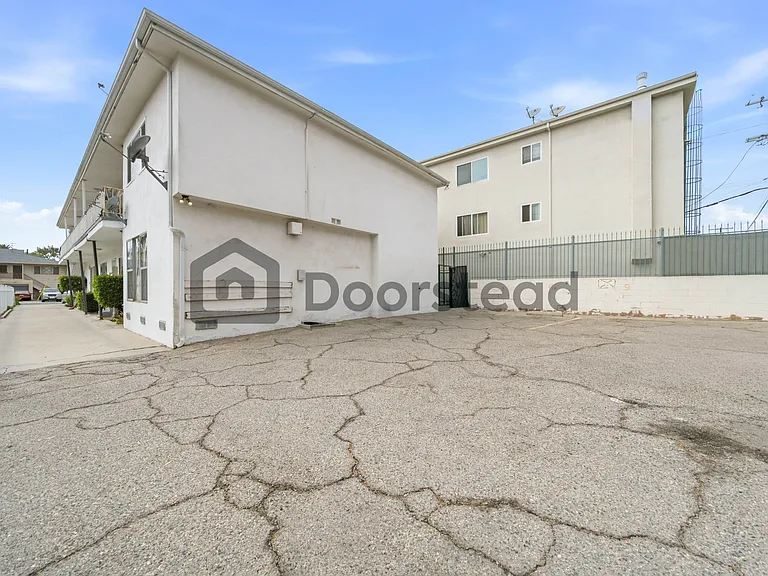 3610 Westwood Blvd #1 — Photo 27