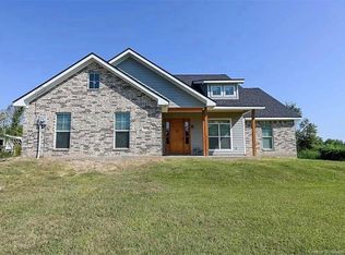 2944 Flora Rd, Lake Charles, LA 70607