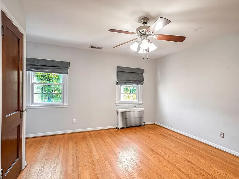 1126 Powhatan St — Photo 15