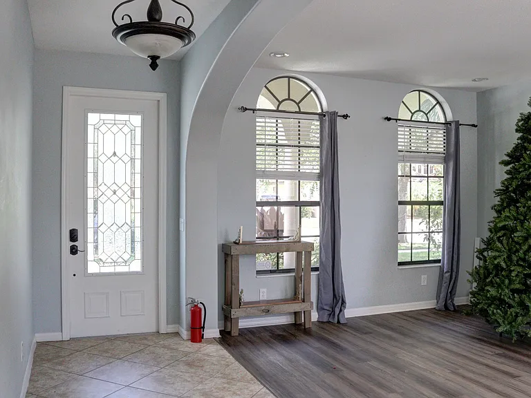 8223 Dunham Station Dr — Photo 2