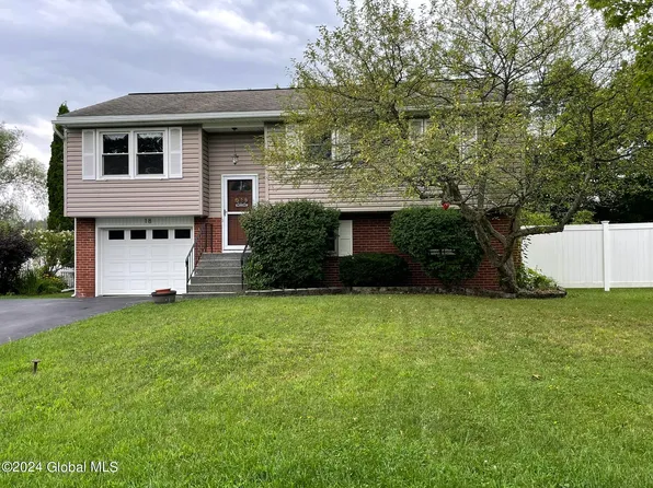 18 McDonald Drive, Cohoes, NY 12047