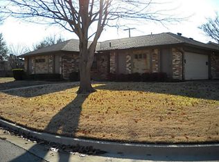 5700 Ember Dr, Arlington, TX 76016