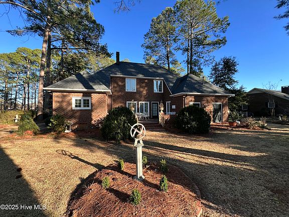 2nd image of 3252 Circle Drive