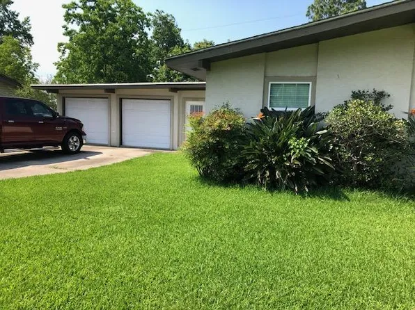 205 N Clover St, Bridge City, TX 77611