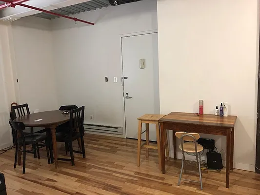 Rented by Dream Space Realty | media 10