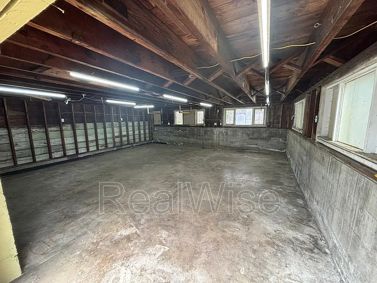 364 W Selmar Ct — Photo 21