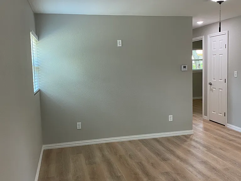 815 N Lydia St — Photo 16