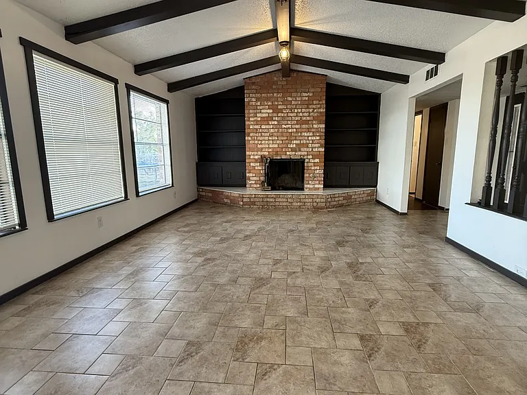 6455 Belton Rd — Photo 2