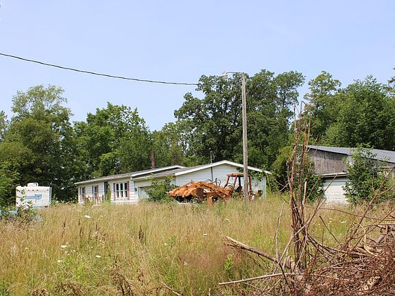 3rd image of 3208 Greenwich East Town Line Rd S