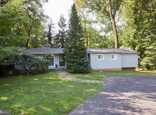 6516 Old Farm Ct, Rockville, MD 20852