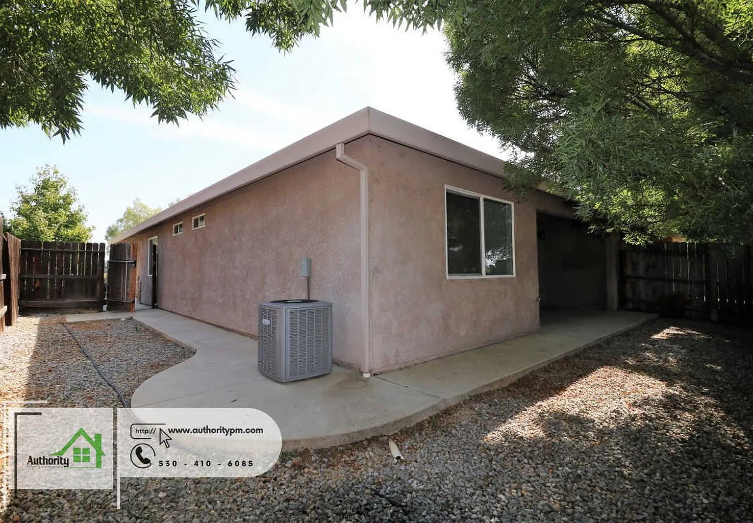 3 bed, 2.0 bath, 1419 sqft, $1,845 — Photo 2