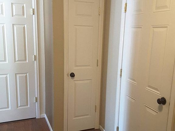 4th image of 408 Dinwoody Way