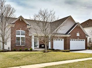 440 Wentworth Cir, Cary, IL 60013