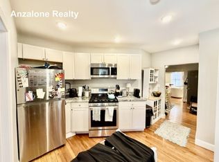 14 Cleveland Pl #5, Boston, MA 02113