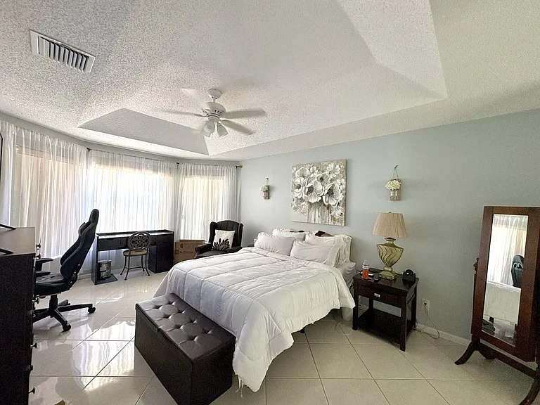 3771 Newport Ave — Photo 22