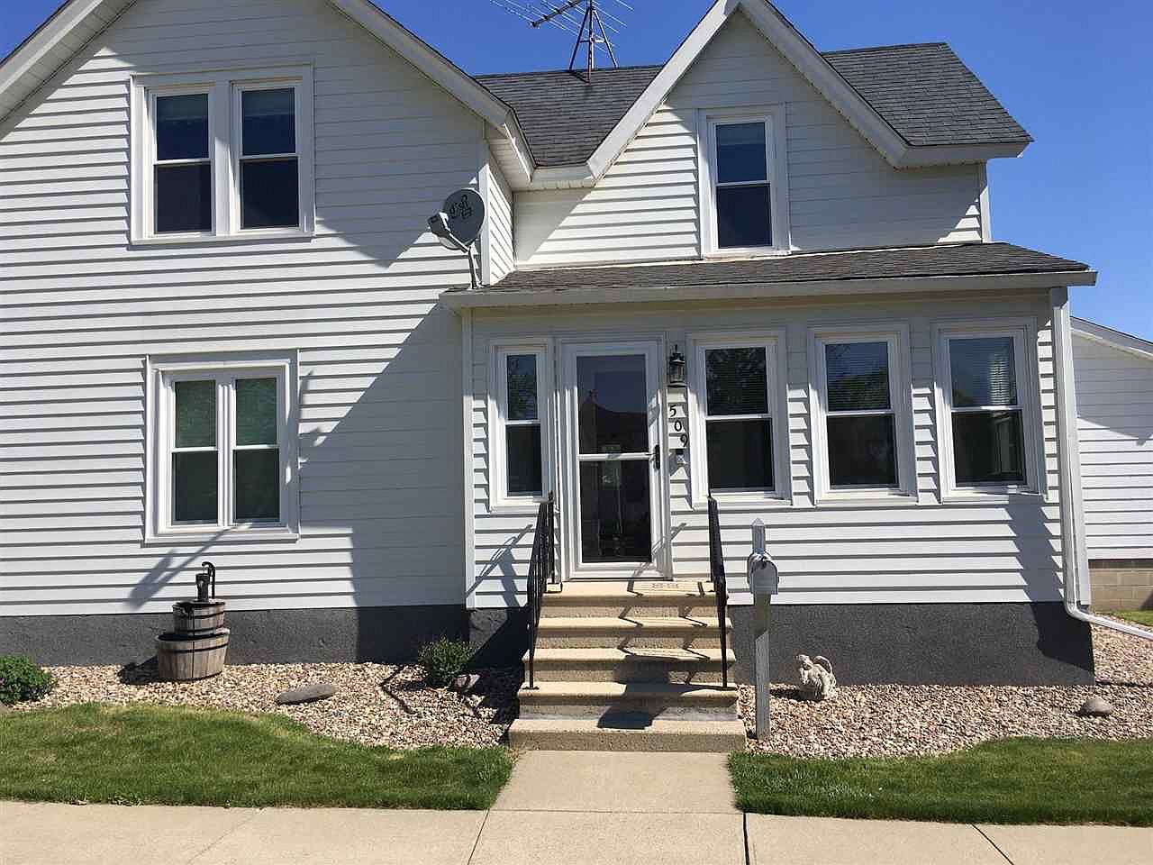 509 3rd Ave, Ackley, IA 50601 Zillow