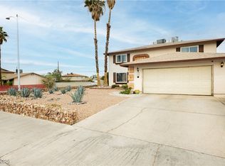 408 N Torrey Pines Dr, Las Vegas, NV 89107