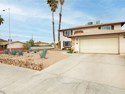 408 N Torrey Pines Dr, Las Vegas, NV, 89107