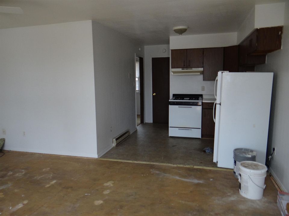 2nd image of 320 S Steffler St APT E