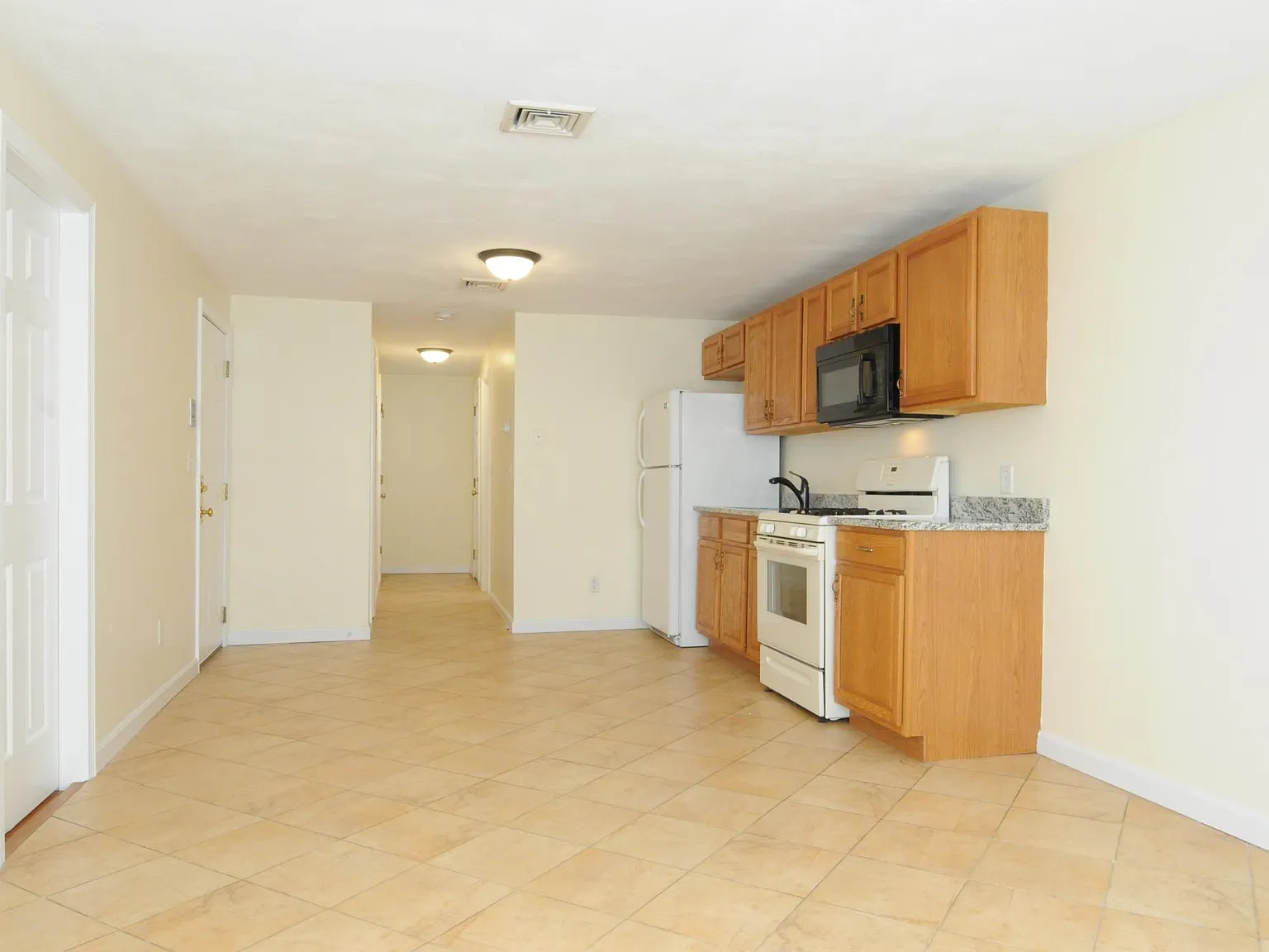 174 Maverick Street — Photo 2